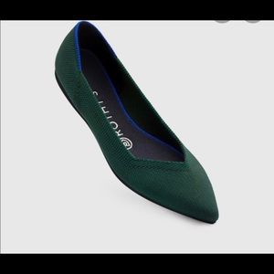 NWOT Rothy’s Retired Emerald Green Pointed Toe SZ6
